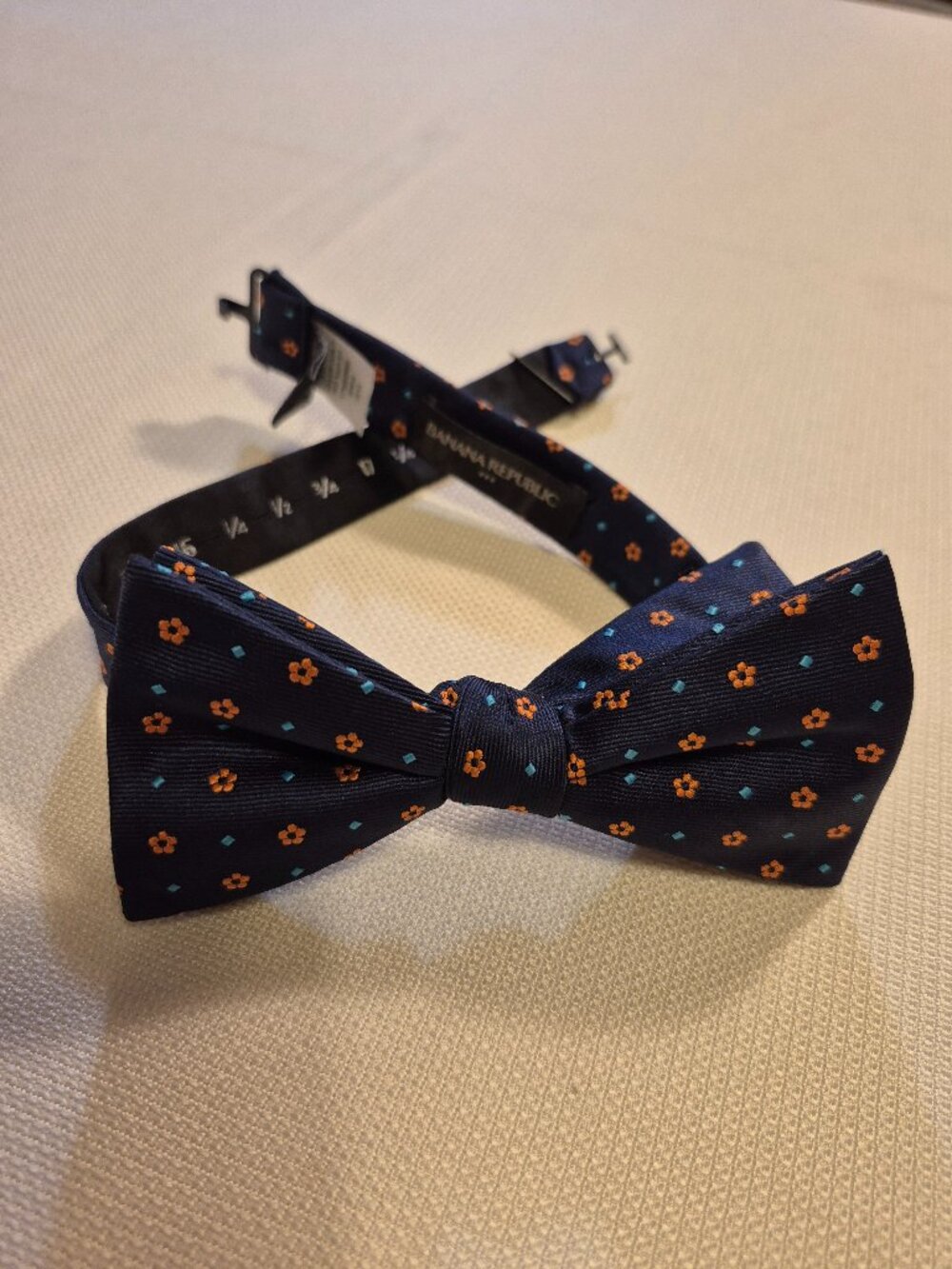 Banana Republic bow tie